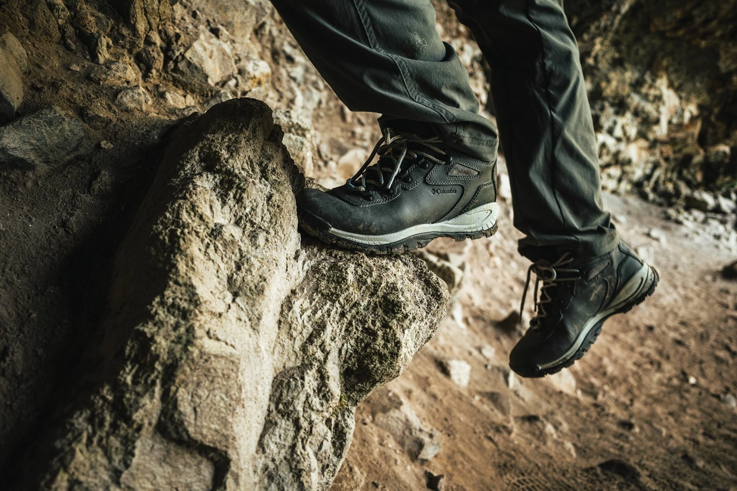 Flash Sale π Columbia Women's Newton Ridge Plus Waterproof Hiking π₯Ύ Boots Pink/black β¨ 12 Flash Sale π Columbia Women's Newton Ridge Plus Waterproof Hiking π₯Ύ Boots Pink/black β¨ - Image 10