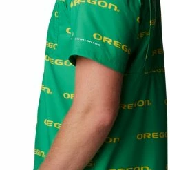 Wholesale 🛒 Columbia Men's Oregon Ducks Green Super Slack Tide Button Down 👕 Shirt ❤️ -Cheap Warm jacket Shop unnamed file 4196